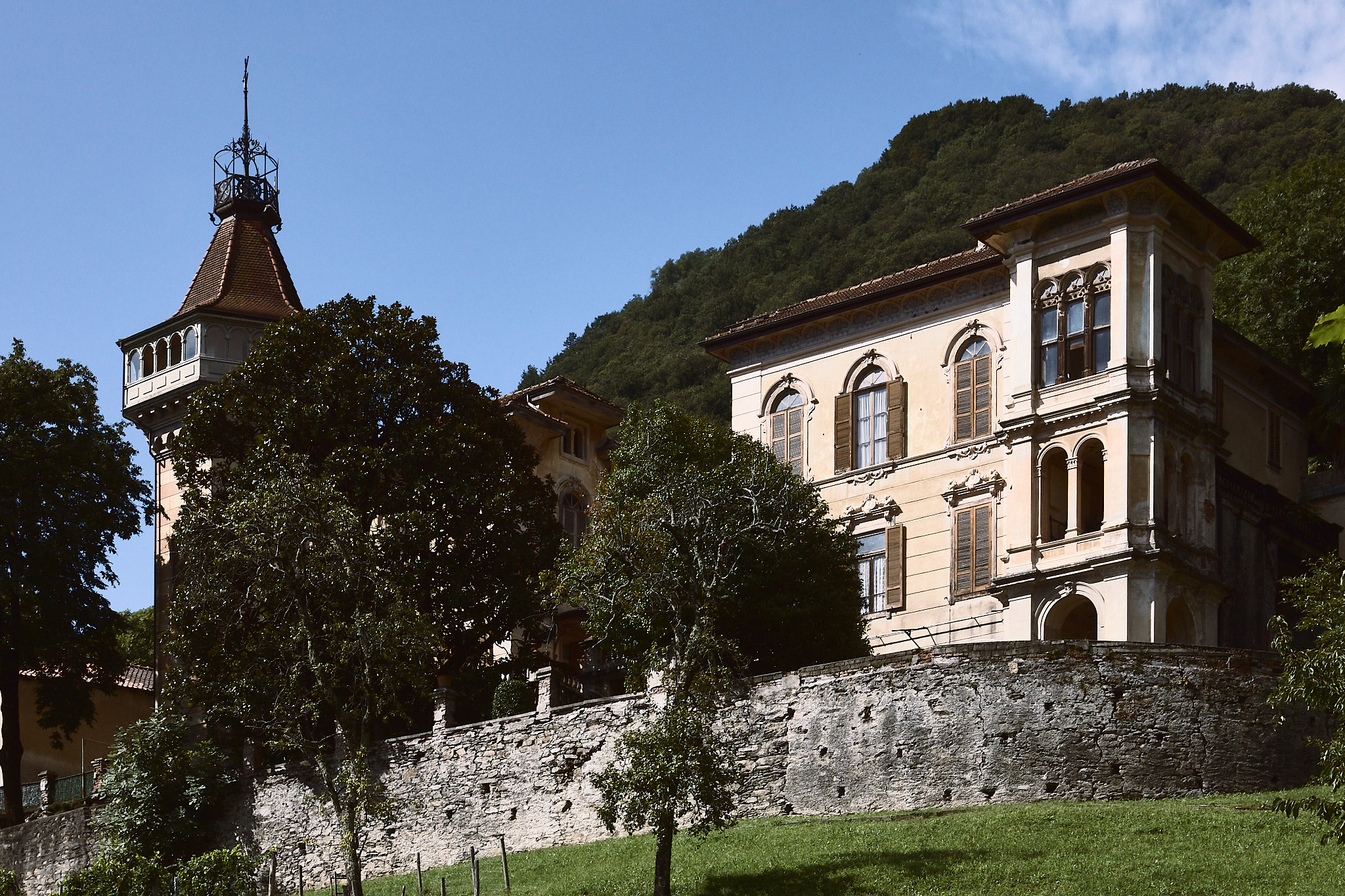 Luca Bertone - The Castle - Historical building in Torricella, Vedeggio Valley - Switzerland